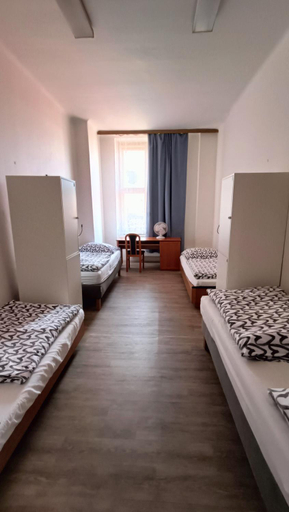 Others 5, AZ Hostel, Praha 1