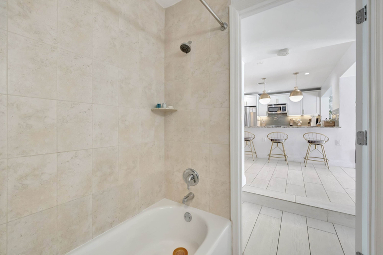 Bathroom 4, Poolside Paradise Dock & Pool!, Broward