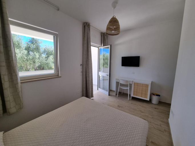 Others 4, Le Fronde Vieste, Foggia