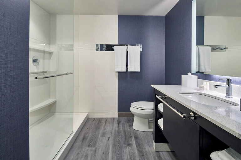 Bathroom 3, Courtyard by Marriott Huntsville-Madison, Madison