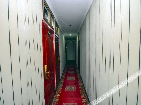Others 2, 100 Inn, Xining
