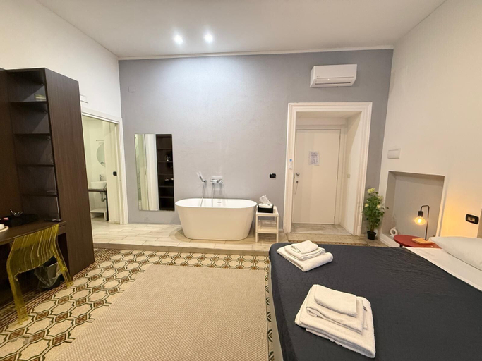 Bedroom 4, LA PIAZZA SUITE, Napoli