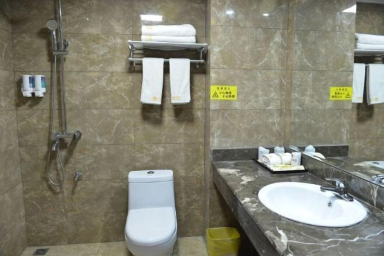 Bathroom 3, Libo Dapeng Business Hotel (Libo Ancient Town), Qiannan Buyei and Miao