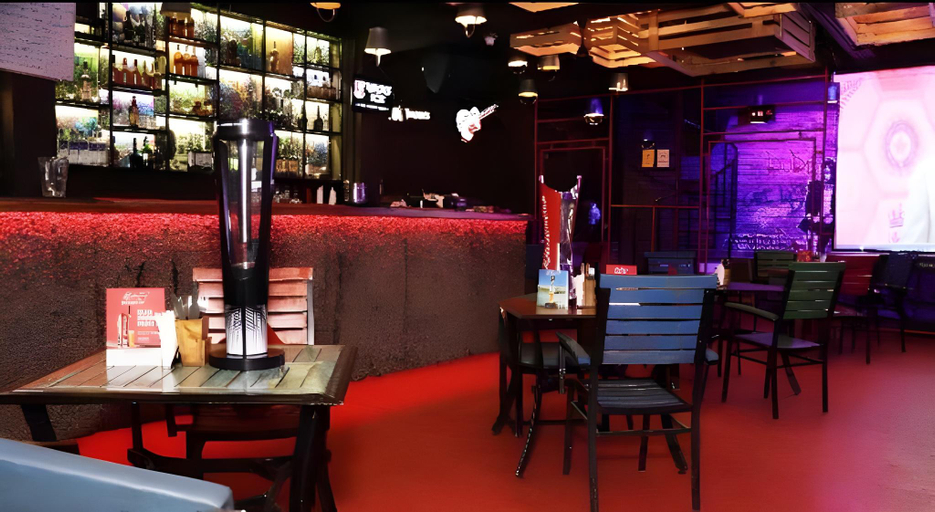 Food & Drinks 4, Aarya Regency, Pune