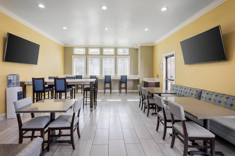 Food & Drinks 5, Best Western Inn Santa Clara, Santa Clara