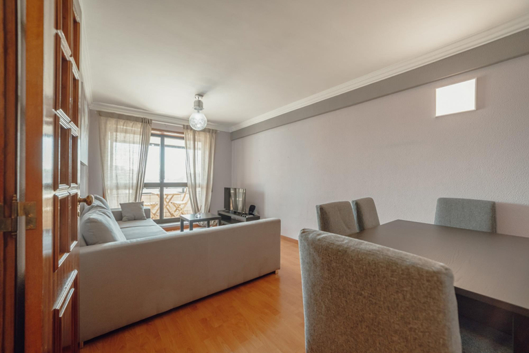 Room 5, Matosinhos SEA Side 2BD by Vacationy, Matosinhos