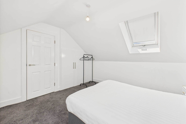 Room 5, Host Stay Holland Street Townhouse II, Sefton