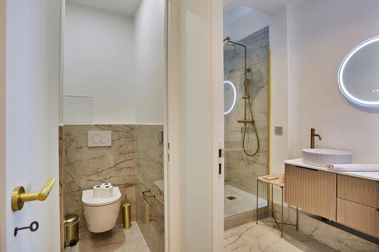 Bathroom, Charming flat Jardin du Luxembourg/Montparnasse, Paris