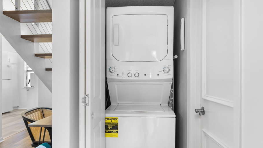 Bathroom, Spacious Family-friendly Retreat Beach Walkable, Baldwin