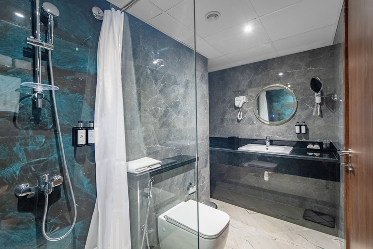 Bathroom 3, Grand Ambassador Hotel, Dubai