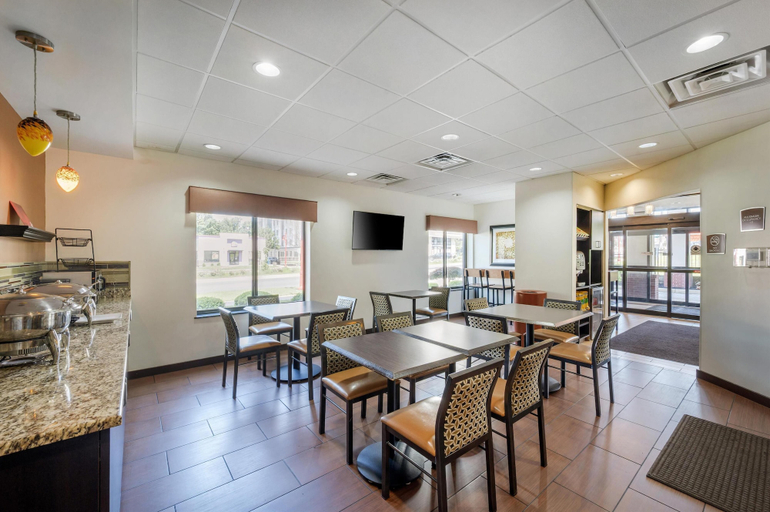 Food & Drinks 5, Best Western Plus College Park Hotel, Prince George's