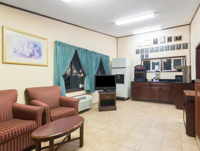 Public Area 2, Americas Best Value Inn Martinsburg, Berkeley
