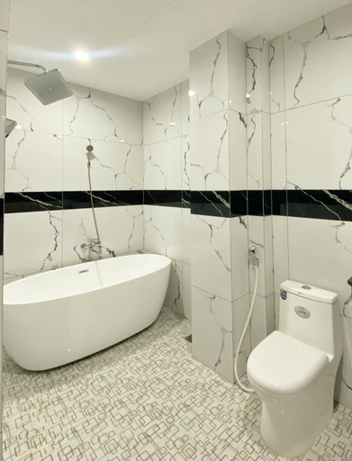 Bathroom 4, Thanh Binh Premium Hotel, Tan Phu