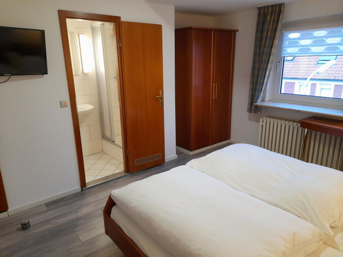 Bedroom 2, Hotel Zurmuhlen, Warendorf