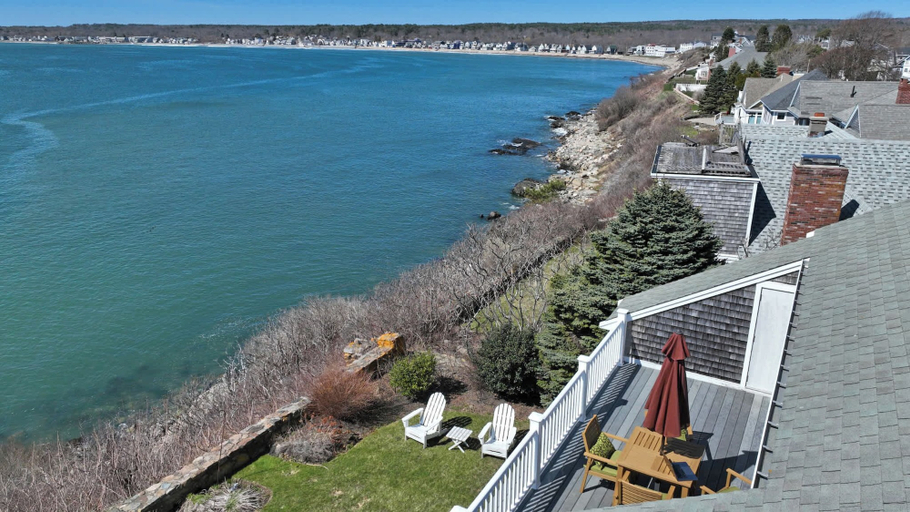Others 2, 3BR Oceanfront on Nubble Cliffs!, York