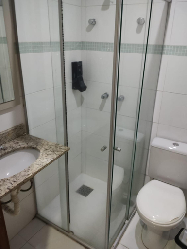 Bathroom 2, HOTEL DO CENTRO 100m SANTA CASA, UFRGS, ARAUJO VIANA, PET'S FRIENDLY!!!, Porto Alegre