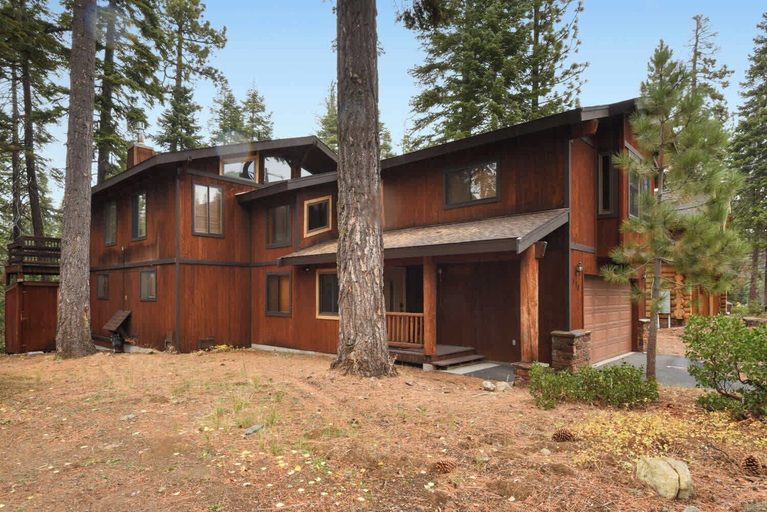 Exterior & Views 2, Lake Tahoe Treasure! Minutes From Beach & Skiing, Placer