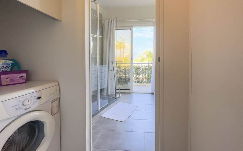 Room 2, 202 Marylin in Cannes, Alpes-Maritimes