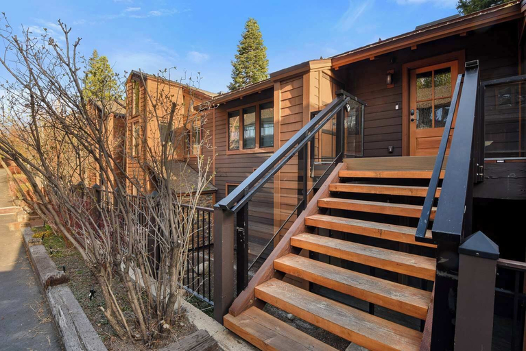 Exterior & Views, Soak in Luxury Lake Views of Tahoe From Deck, Washoe