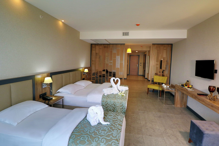 Bedroom 4, Yildiz Life Hotel, Merkez