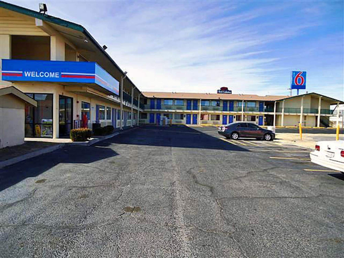 Exterior & Views 2, Motel 6 Amarillo, TX - West, Potter