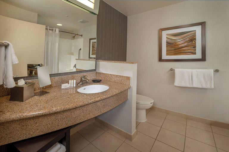 Bathroom 5, Courtyard Marriott Hagerstown, Washington