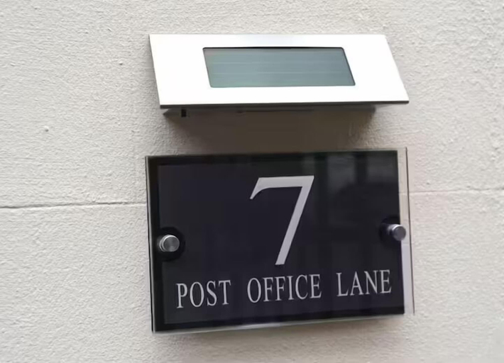 Exterior & Views 2, Stunning 1BR Apt in Central Cheltenham, Gloucestershire