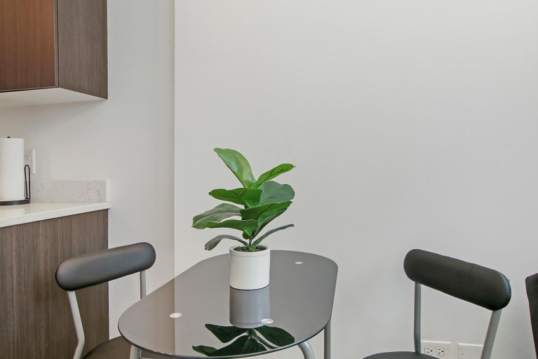 Dining room, 1BR Living - Lake 206 rep, Cook