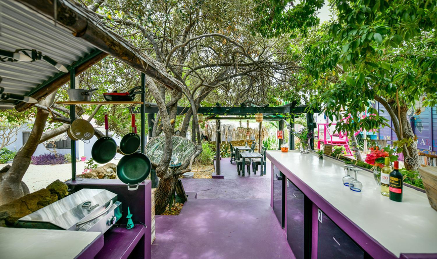 Sport & Beauty 2, Mammaloe's Aruba Boho Boutique Hotel