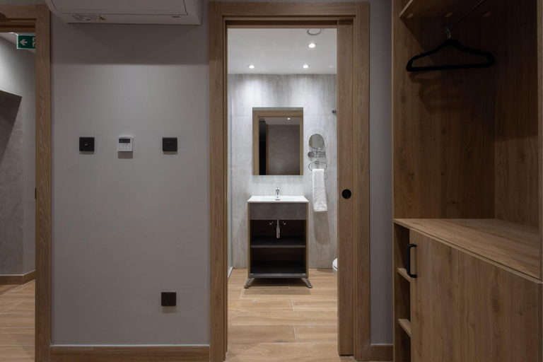 Others 5, University Boutique Rooms