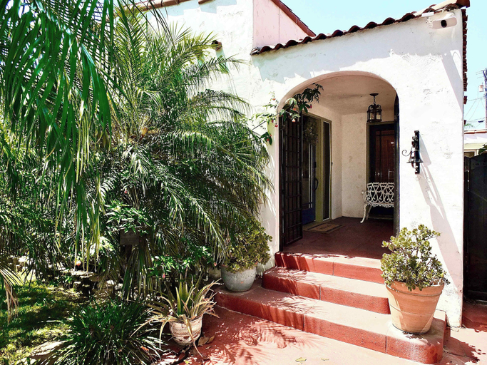 Exterior & Views, Long Beach Breeze Dreamy 2 BDR, Los Angeles