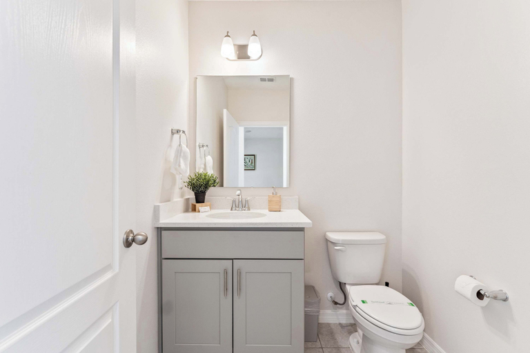 Bathroom 3, Once Upon a Stay, Osceola