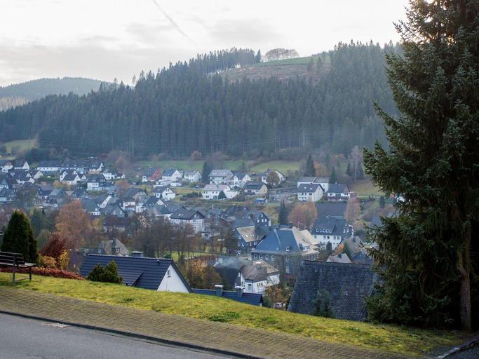 Others 4, Wohnung mit Balkon und Garage, Hochsauerlandkreis