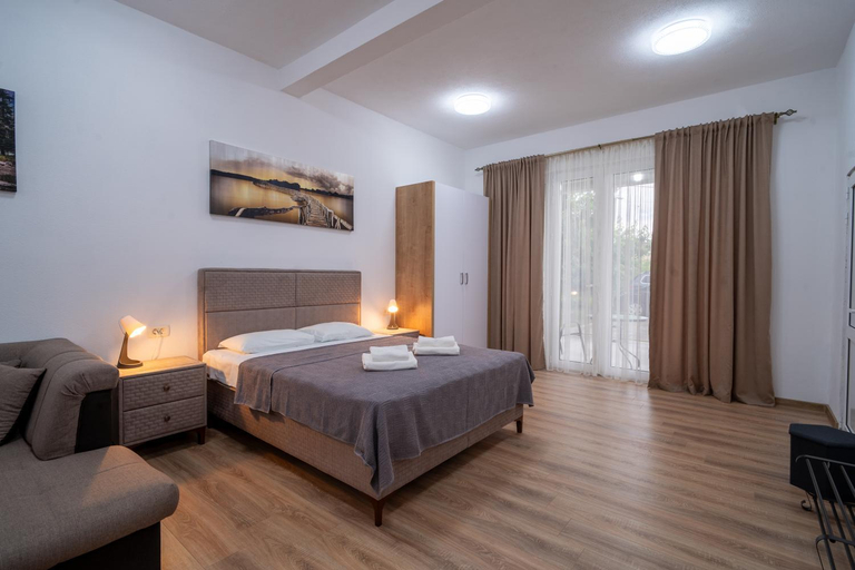 2, Dane Apartment Airport Podgorica