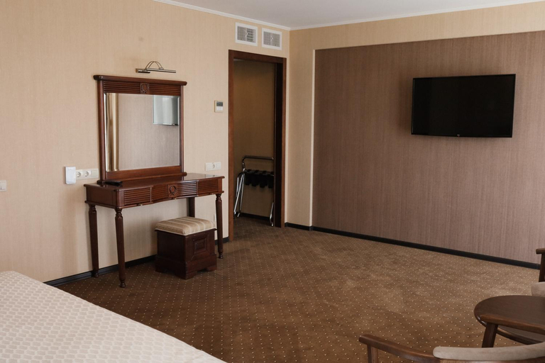 Bedroom 3, Grand-Marine Hotel & SPA, Ovidiopol's'kyi