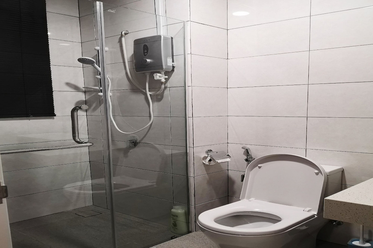Bathroom 4, Conezion @ IOI Resort Apartments, Kuala Lumpur