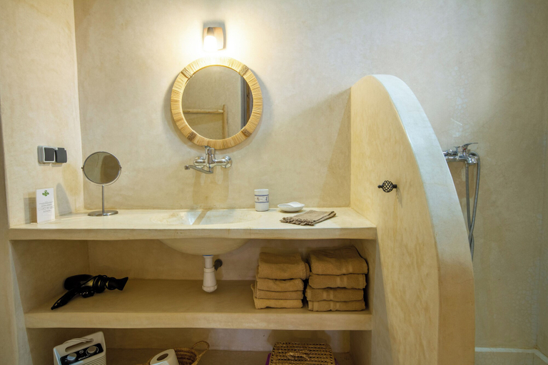 Bathroom 4, Riad Bab Aljana, Marrakech
