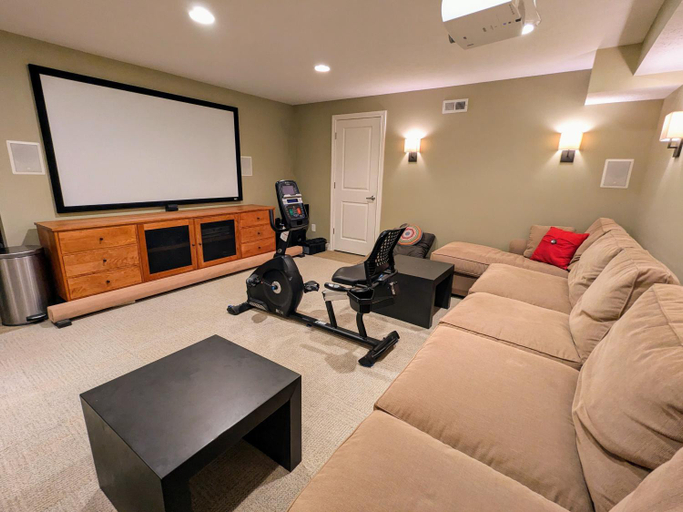 Facilities 2, Modern Home in Historic District, Marion