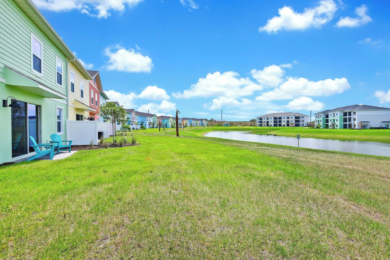 Others 3, Pistachio Palace Sleeps 10!, Osceola