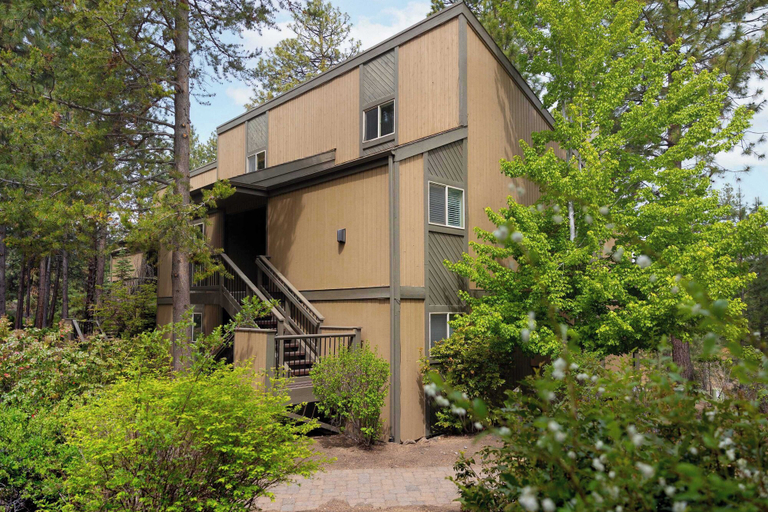 Exterior & Views 2, Ponderosa Resort Condo for 6!, Deschutes