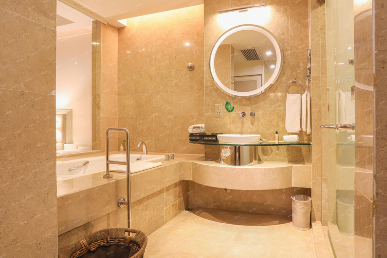 Bathroom 3, Shenzhen Qiushuishanju Hotel, Shenzhen