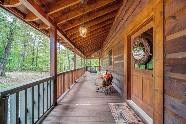 Others 5, Gorgeous & Secluded 3 BDR Cabin in Mineral Bluff!, Fannin