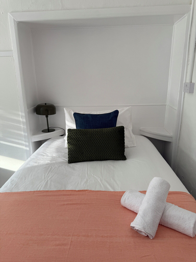Bedroom, Guanock Hotel, Cambridgeshire