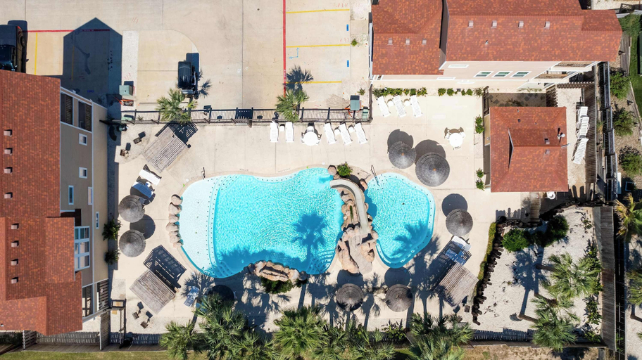 Others 5, Fun 4 Bedroom Resort Pool Sleeps 12, Nueces