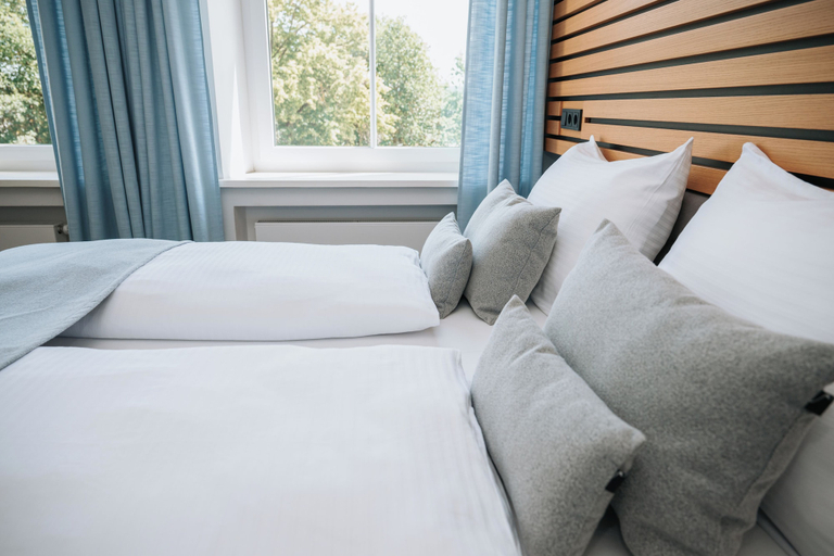 Bedroom 3, Coffee Fellows Hotel & Longstay, Pfaffenhofen an der Ilm