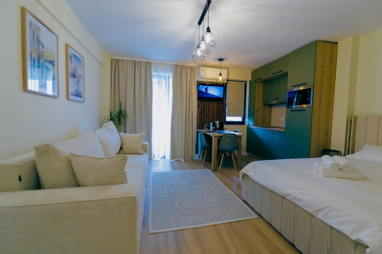 Shared lounge/TV area, Breeze Studios Saturn, Mangalia
