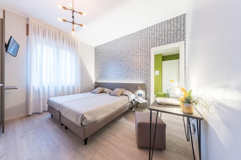 Bedroom 3, Hotel La Diga Altomincio, Mantua