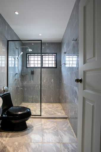 Bathroom 5, Kontor Mansion by le Lodge, Kuantan