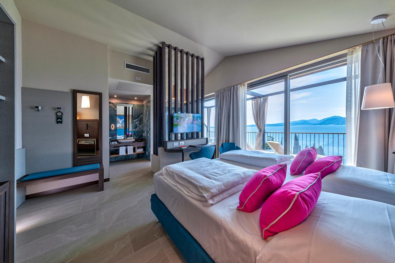 Bedroom 3, Sky View Garda Lake by Hotel Galvani, Verona