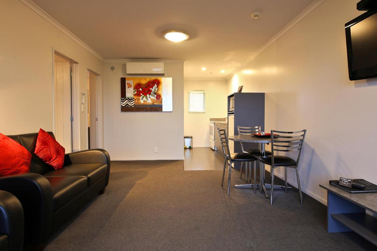 Others 4, Oamaru Motor Lodge, Waitaki